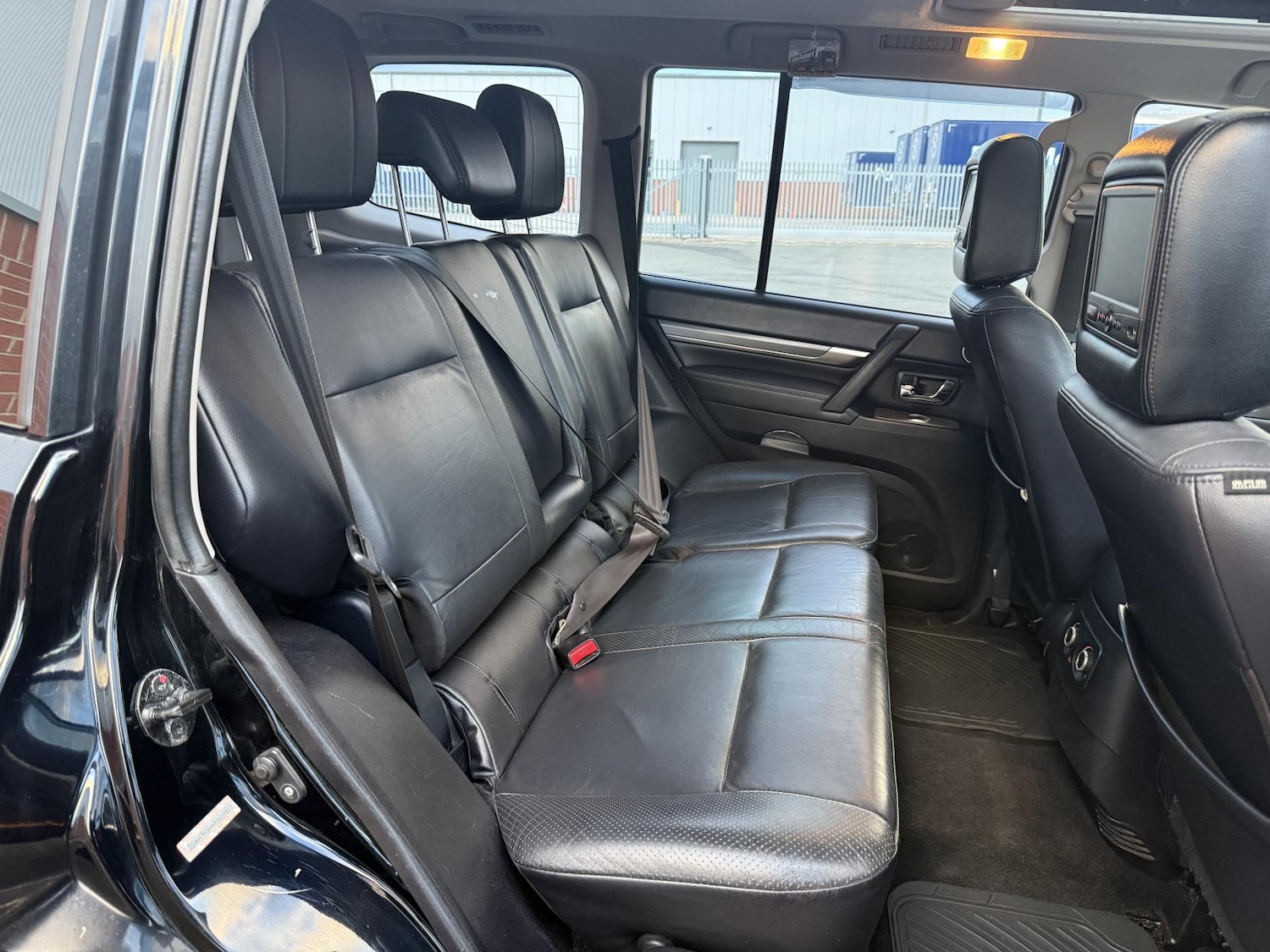 Used Mitsubishi Shogun 2011 for sale - 76387560: Photo 16