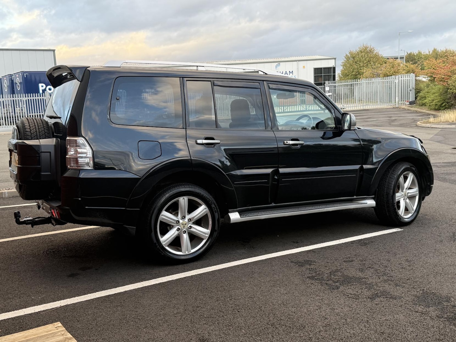 Used Mitsubishi Shogun 2011 for sale - 76387560: Photo 4