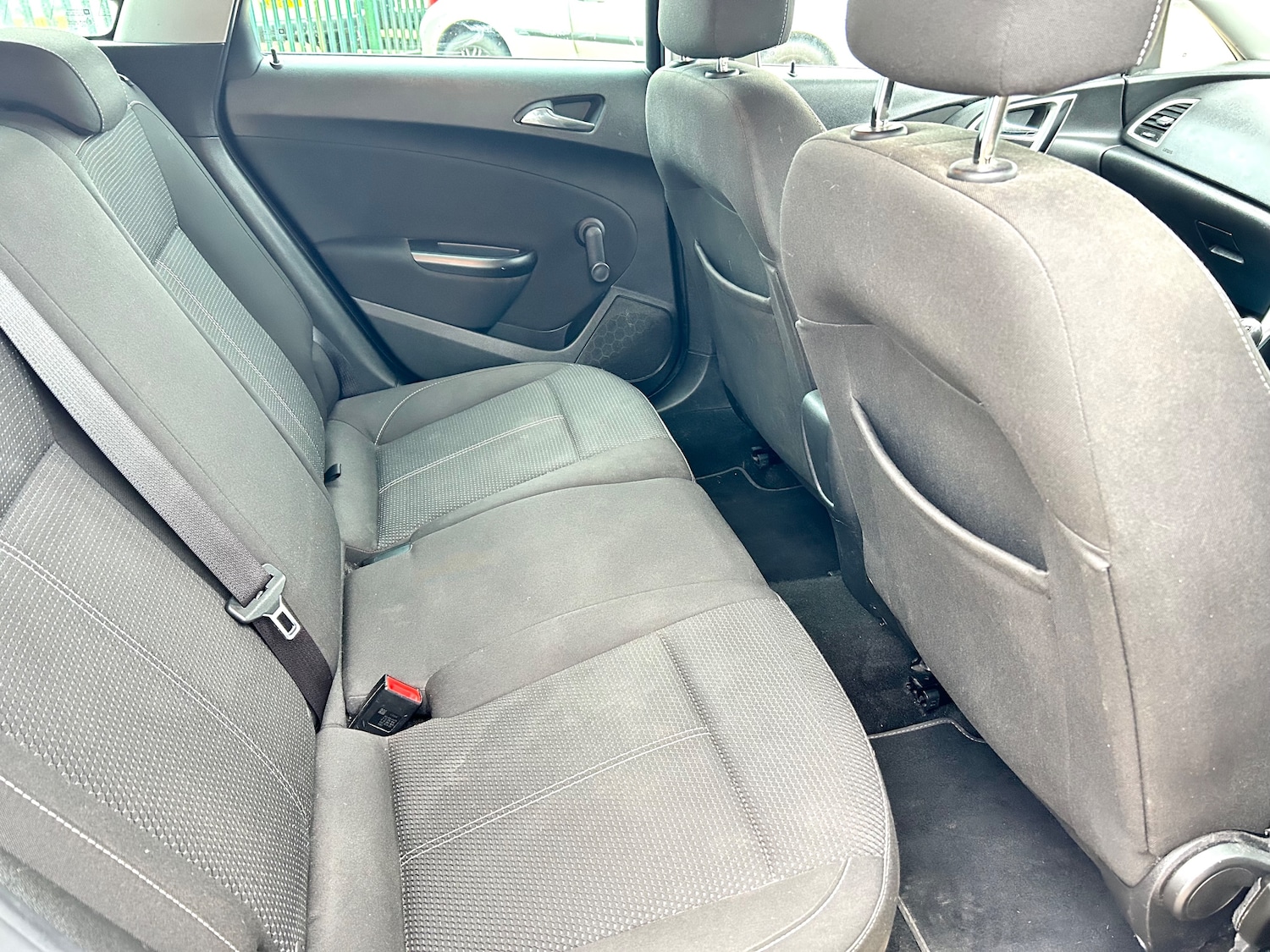 Used Vauxhall Astra 2013 for sale - 77506045: Photo 12