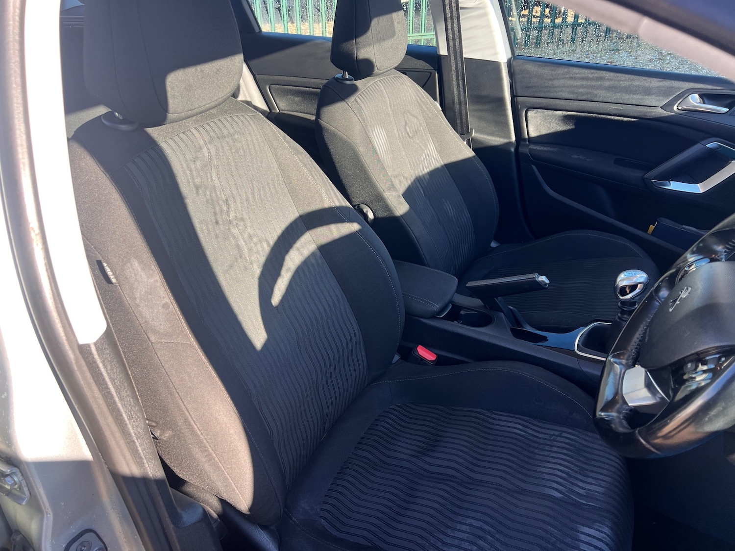 Used Peugeot 308 2016 for sale - 76697852: Photo 18