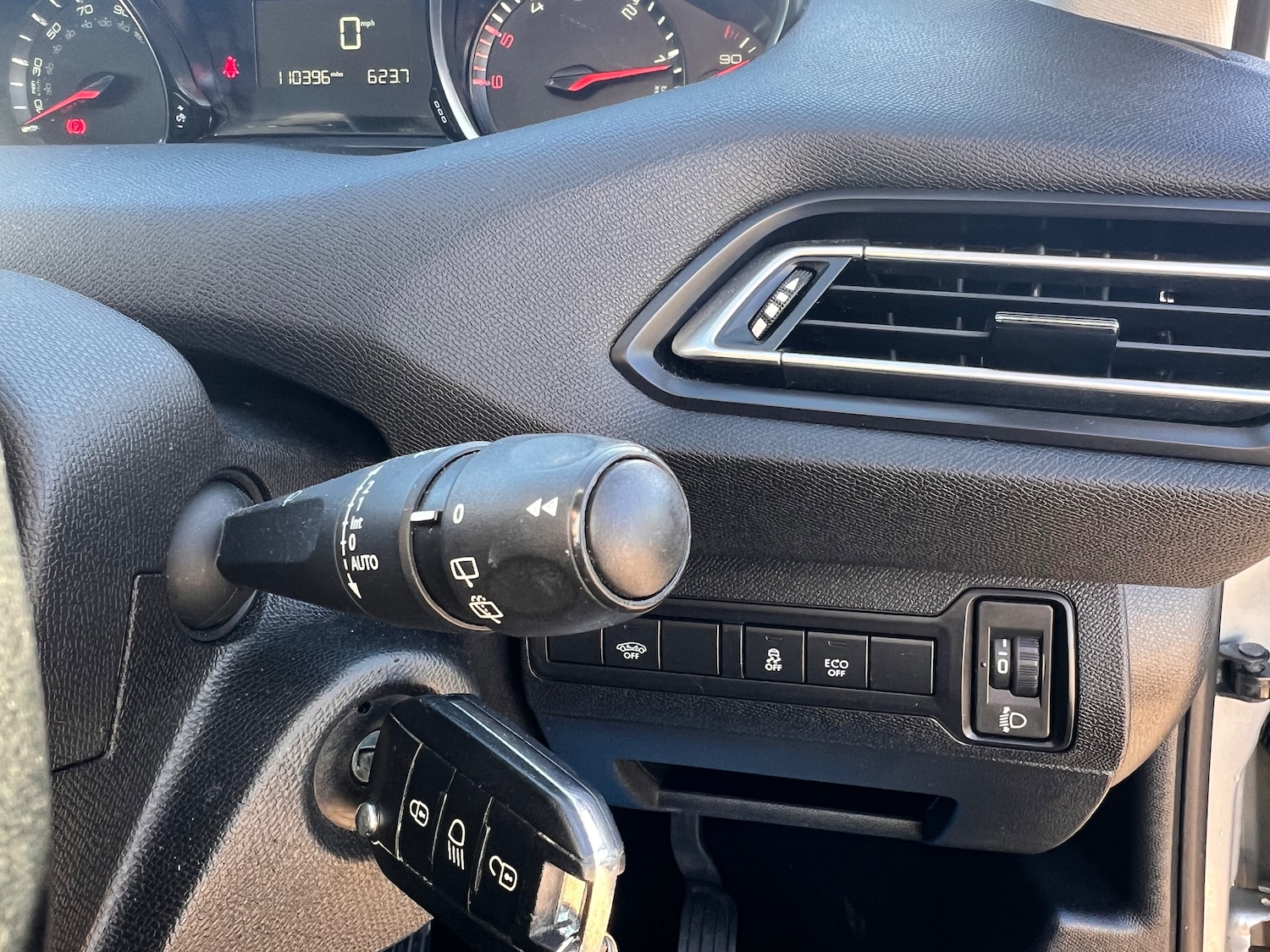 Used Peugeot 308 2016 for sale - 76697852: Photo 19