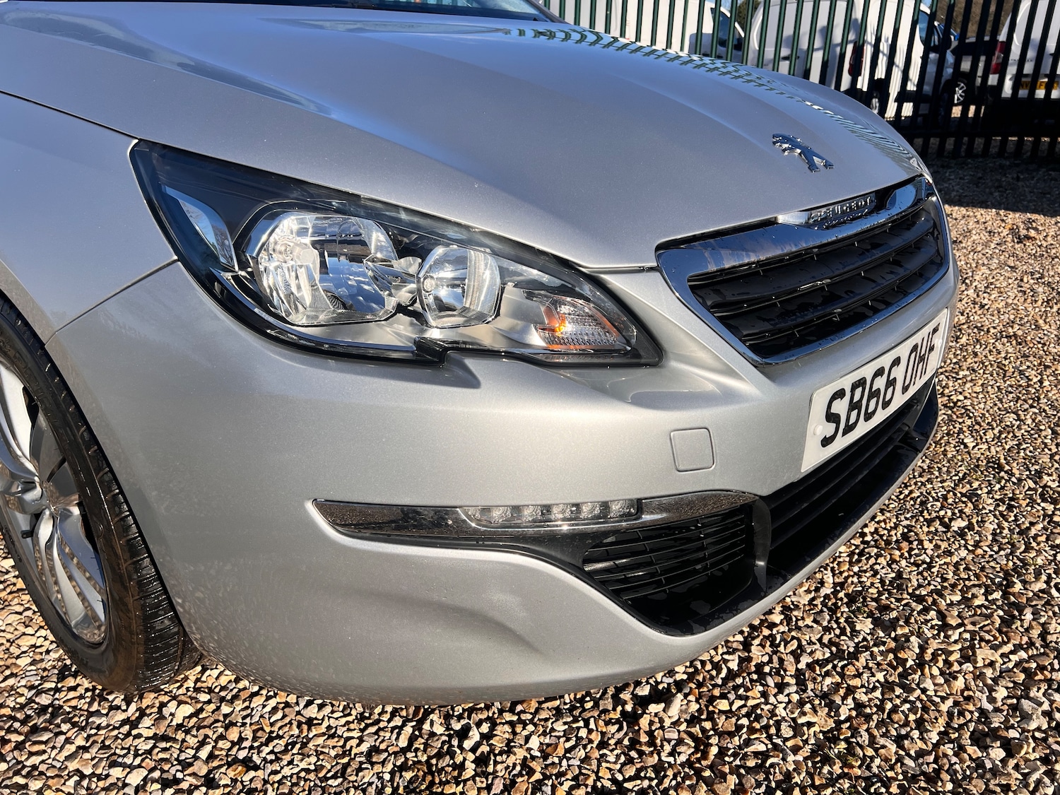 Used Peugeot 308 2016 for sale - 76697852: Photo 9