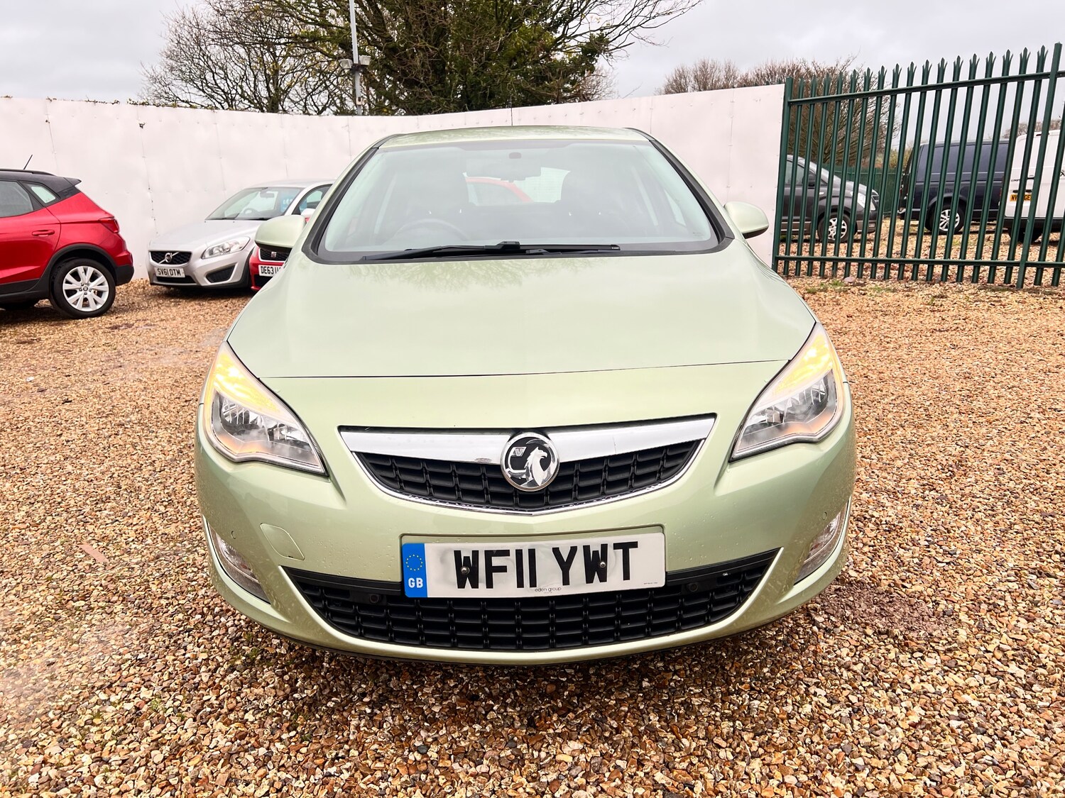 Used Vauxhall Astra 2011 for sale - 76762518: Photo 3