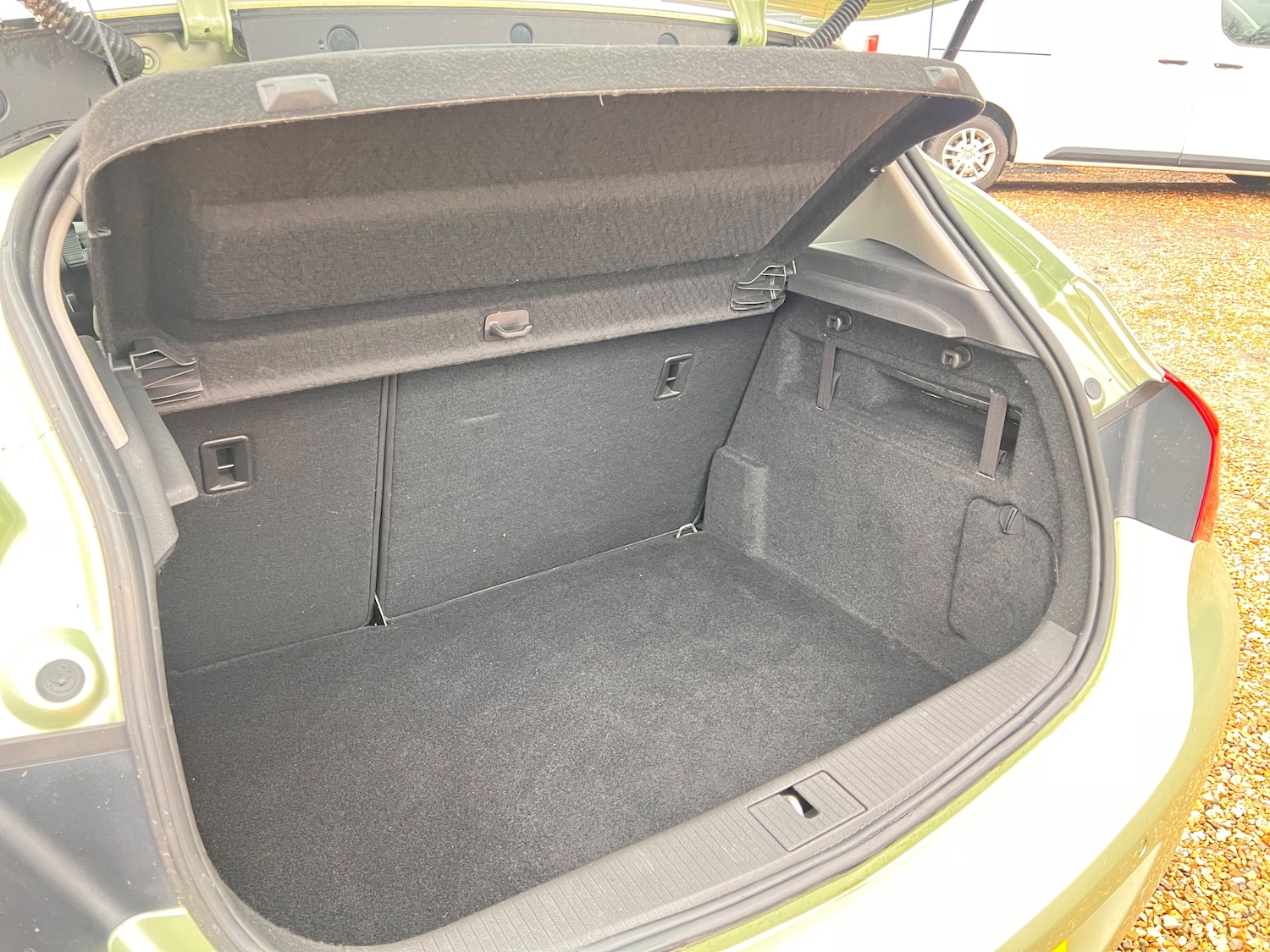 Used Vauxhall Astra 2011 for sale - 76762518: Photo 32