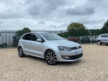 Used Volkswagen Polo 2013 for sale - 79805761: Photo