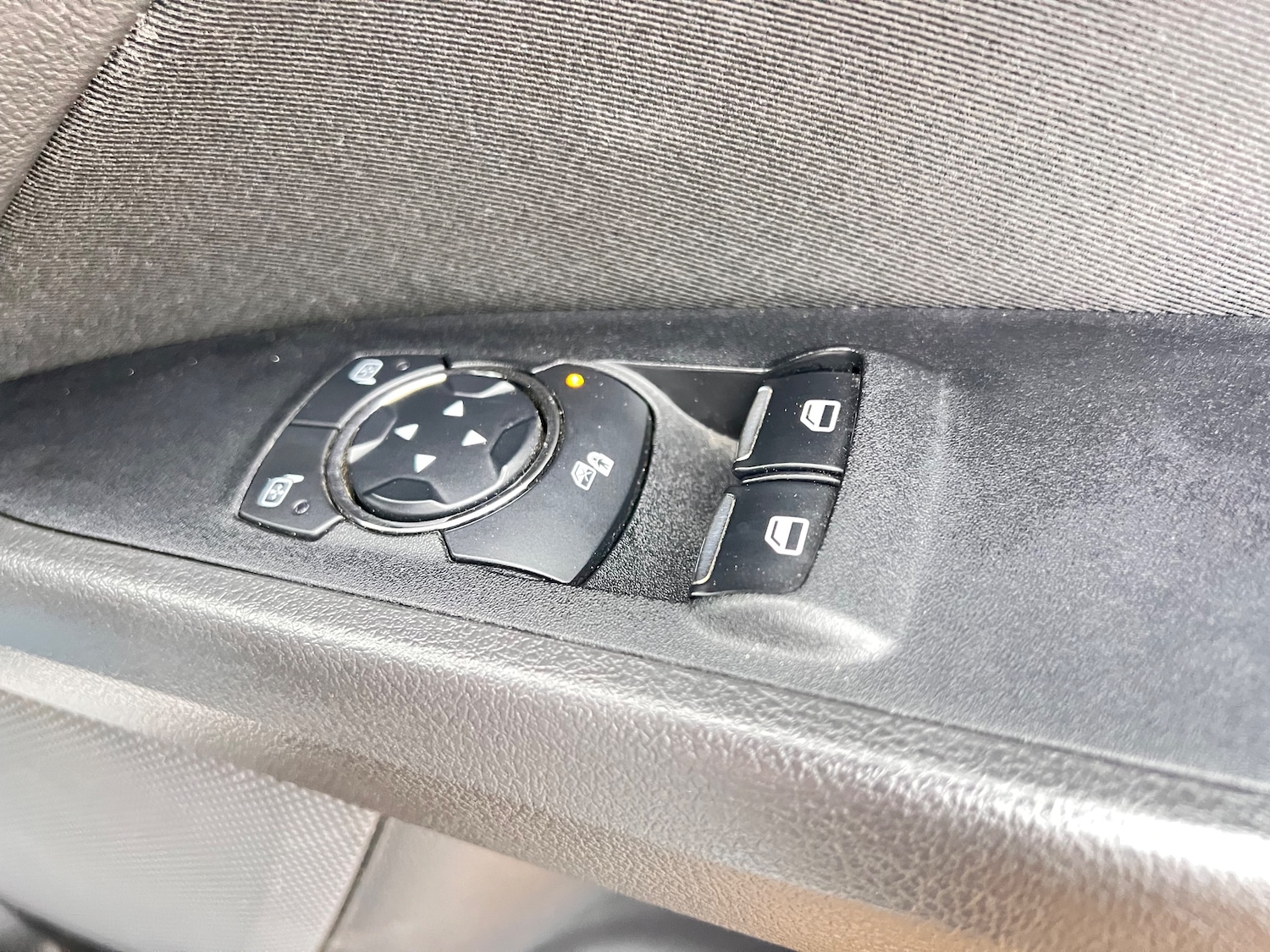 Used Ford Mondeo 2015 for sale - 76949838: Photo 23