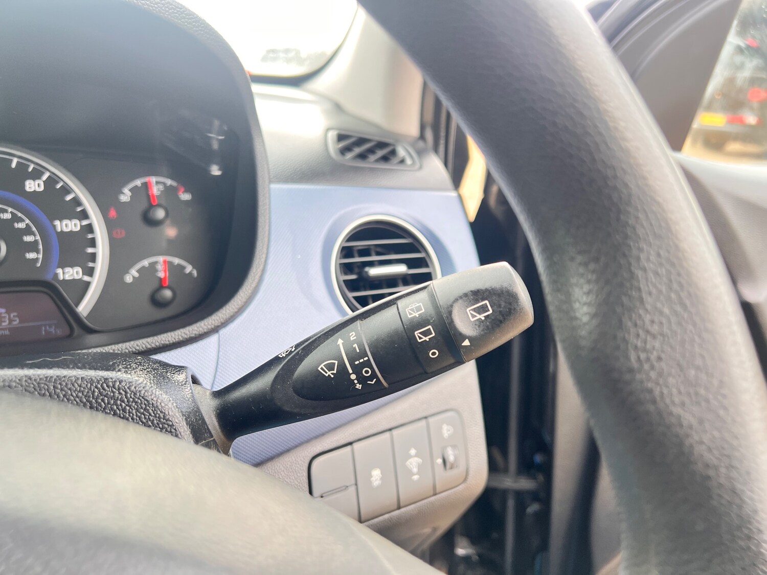 Used Hyundai i10 2014 for sale - 77733430: Photo 17