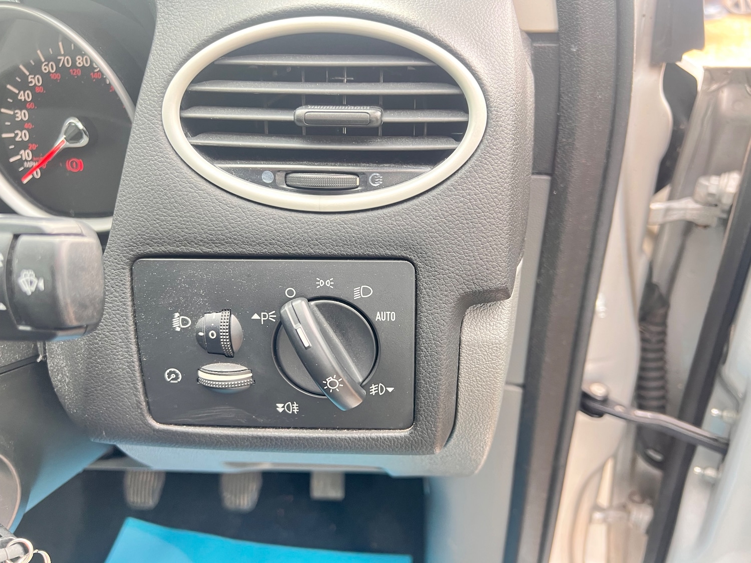 Used Ford Focus 2011 for sale - 76905192: Photo 21