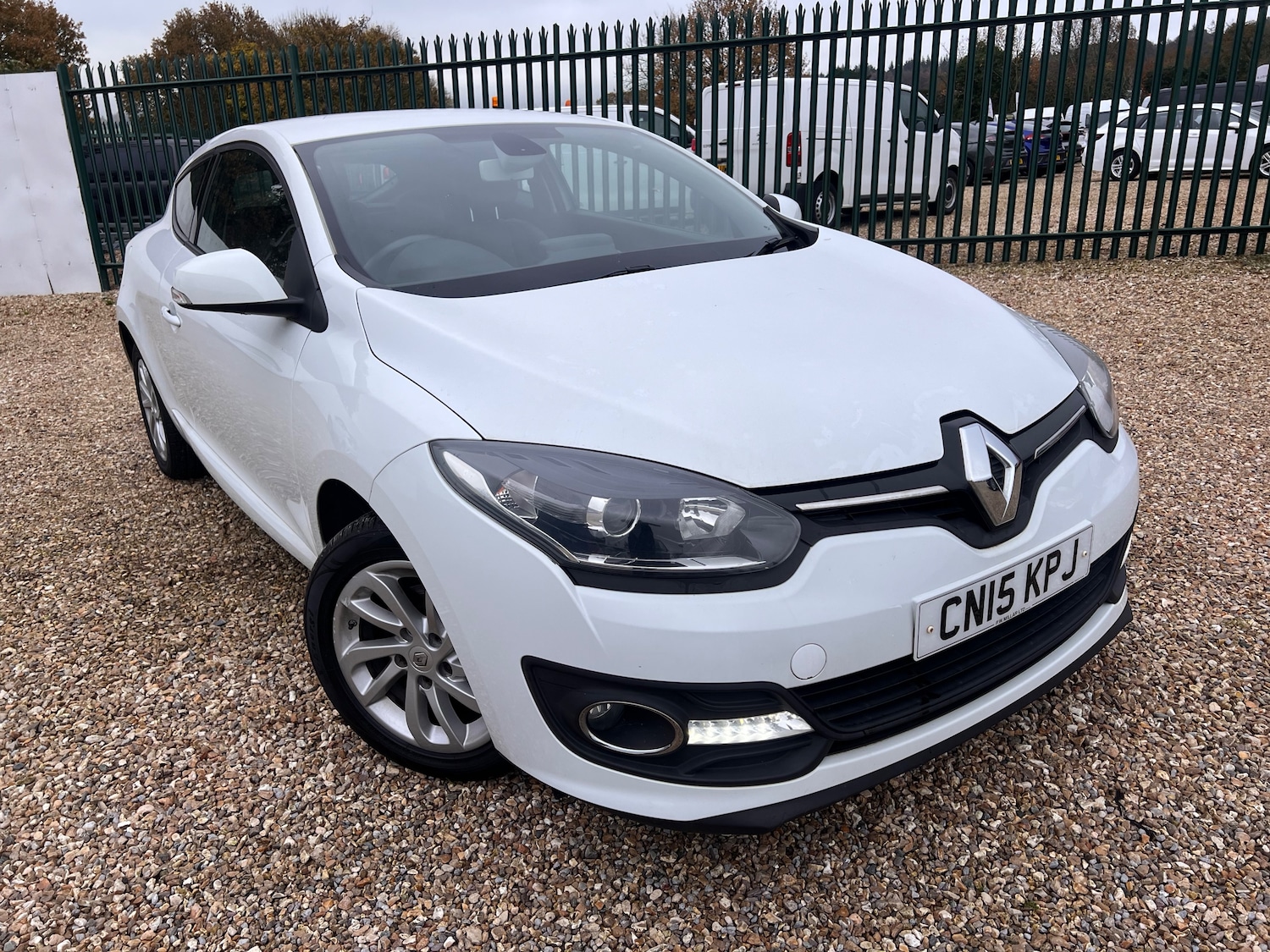 Used Renault Megane 2015 for sale - 76466244: Photo 2