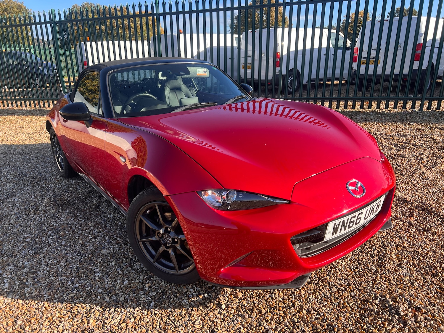 Used Mazda MX-5 2016 for sale - 76404872: Photo 2