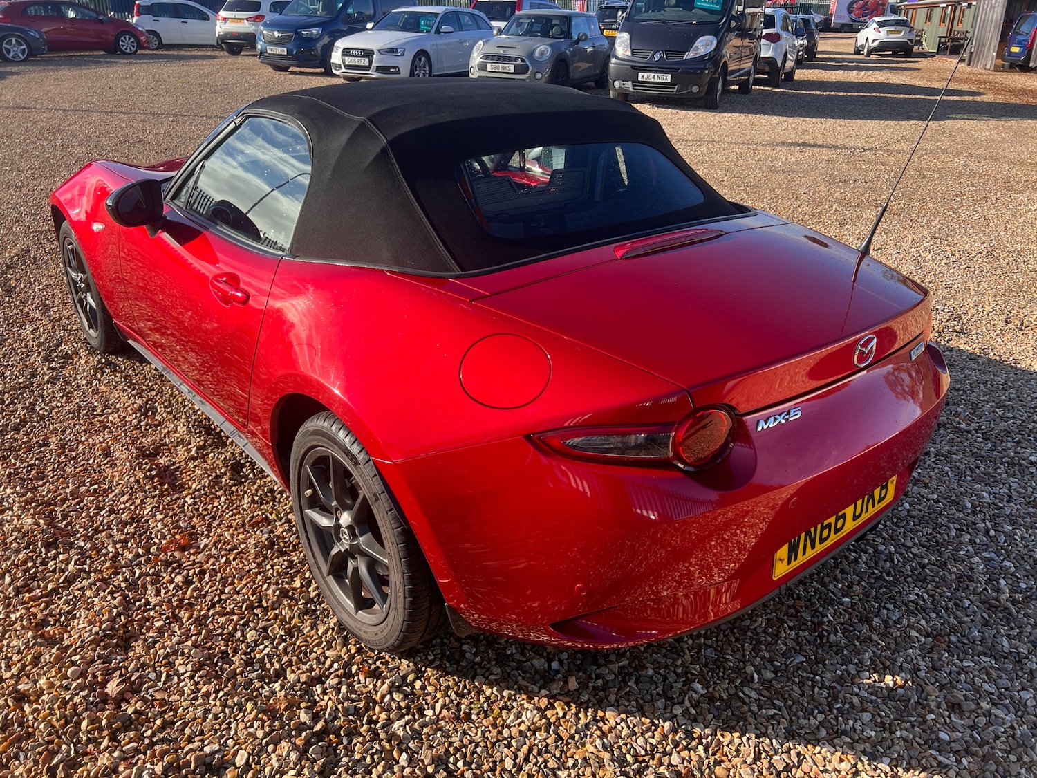 Used Mazda MX-5 2016 for sale - 76404872: Photo 5