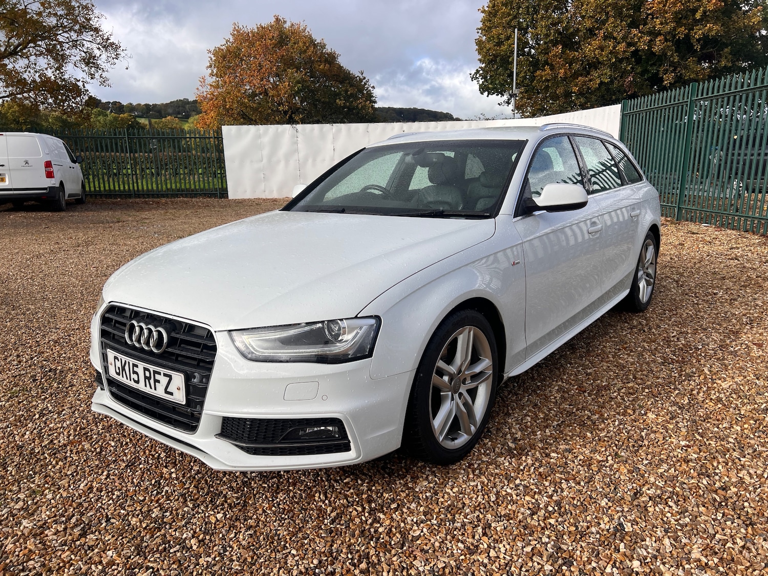 Used Audi A4 2015 for sale - 76665394: Photo 4