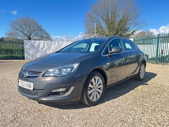 Used Vauxhall Astra 2013 for sale - 78069755: Photo