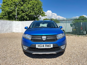 Used Dacia Sandero Stepway 2014 for sale - 78466425: Photo