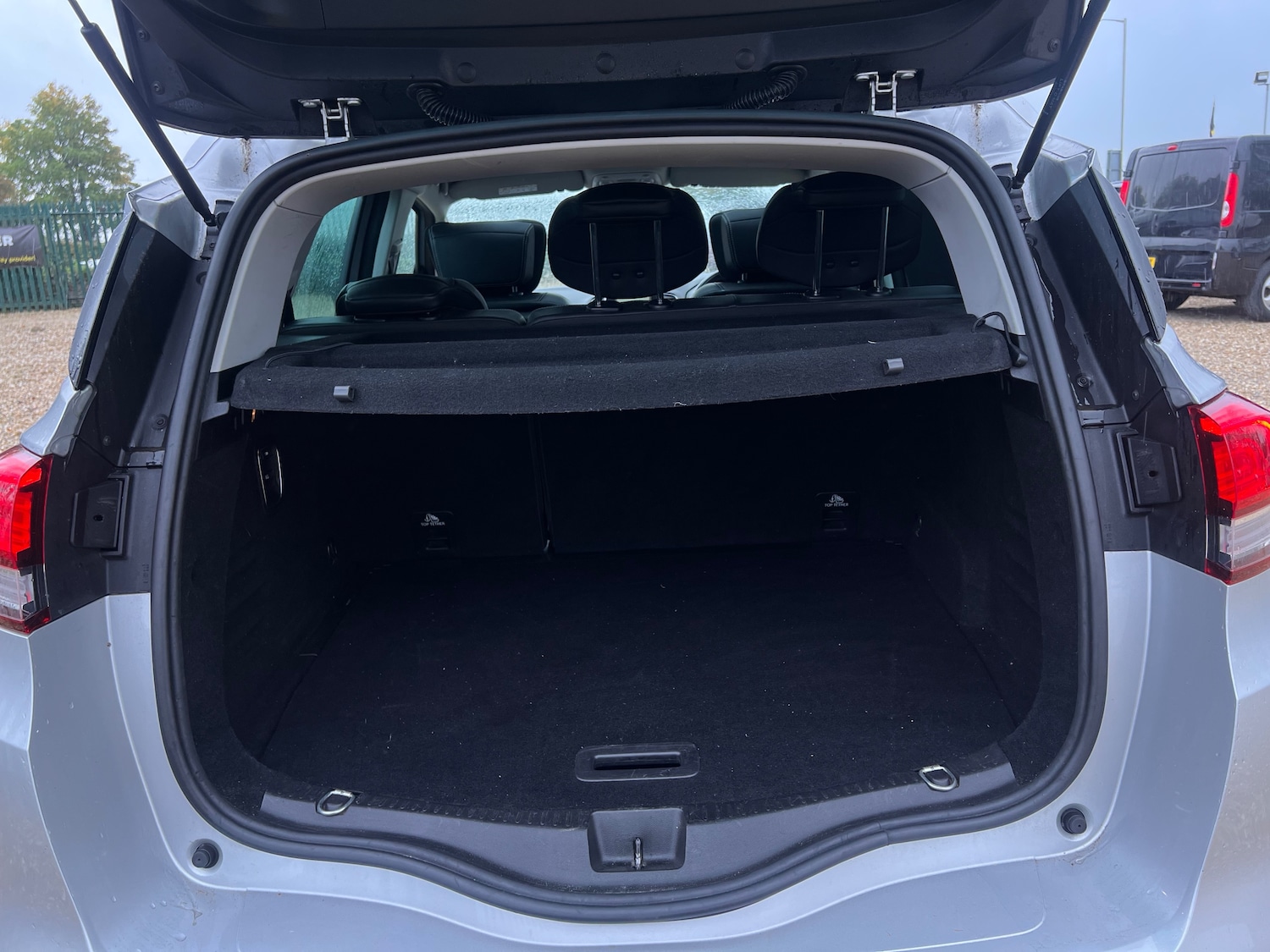 Used Renault Scenic 2017 for sale - 76404844: Photo 32