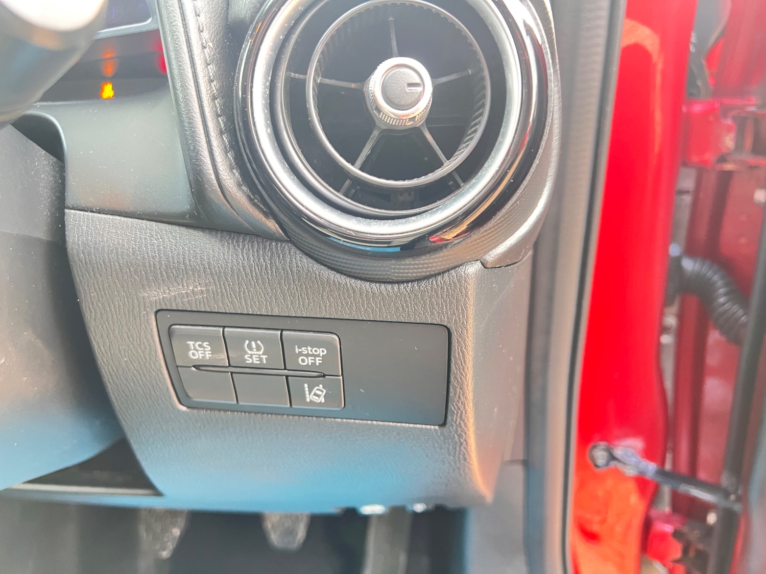 Used Mazda CX-3 2015 for sale - 76739392: Photo 26