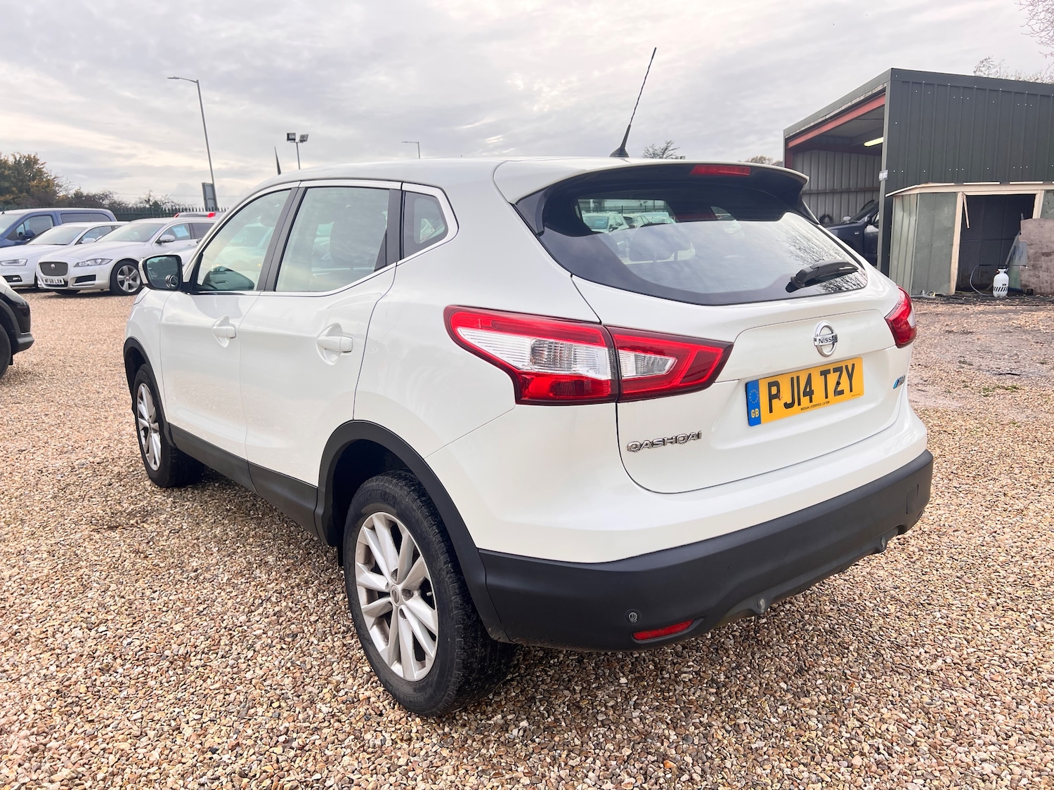 Used Nissan Qashqai 2014 for sale - 76569307: Photo 6