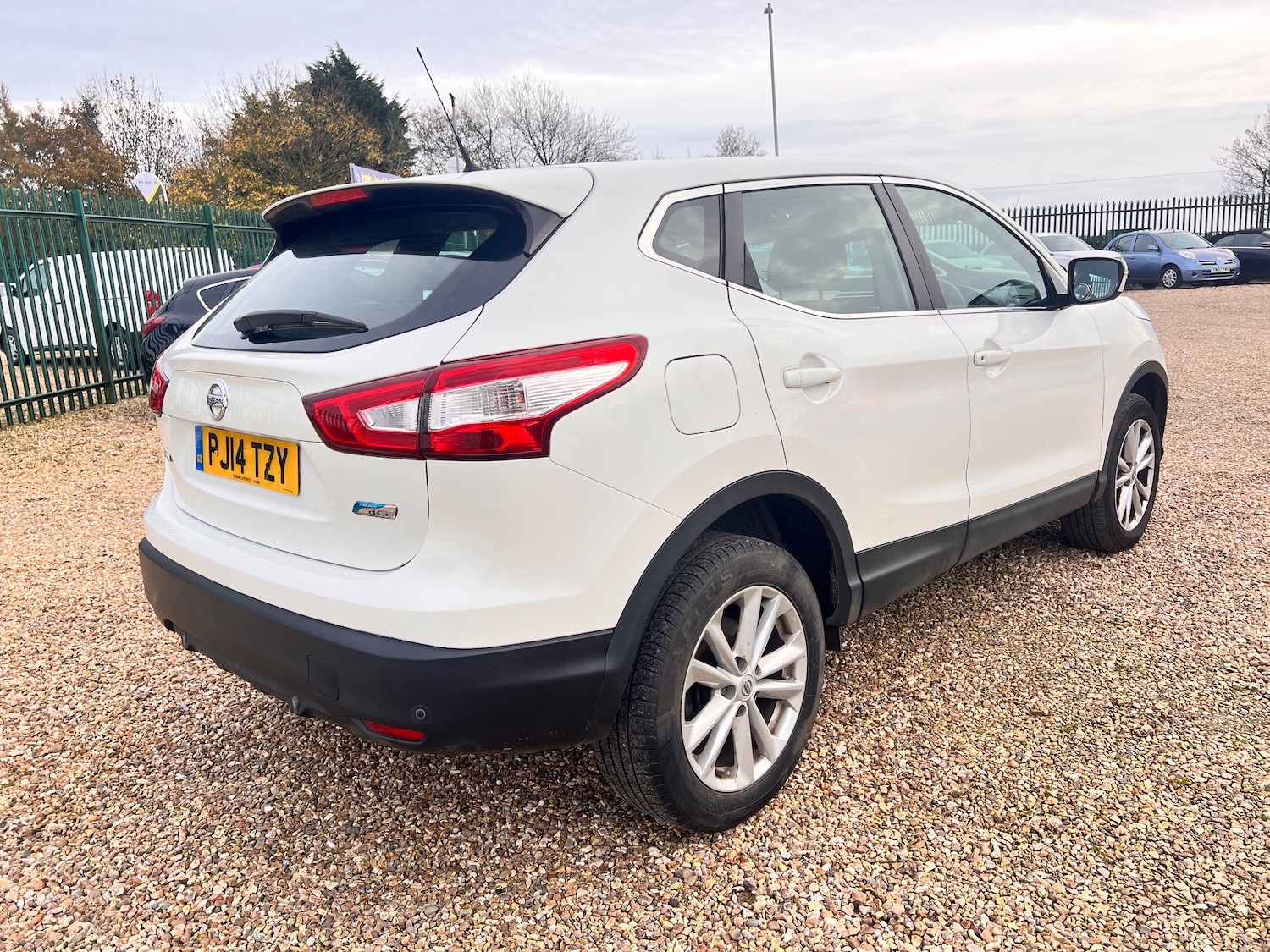 Used Nissan Qashqai 2014 for sale - 76569307: Photo 8