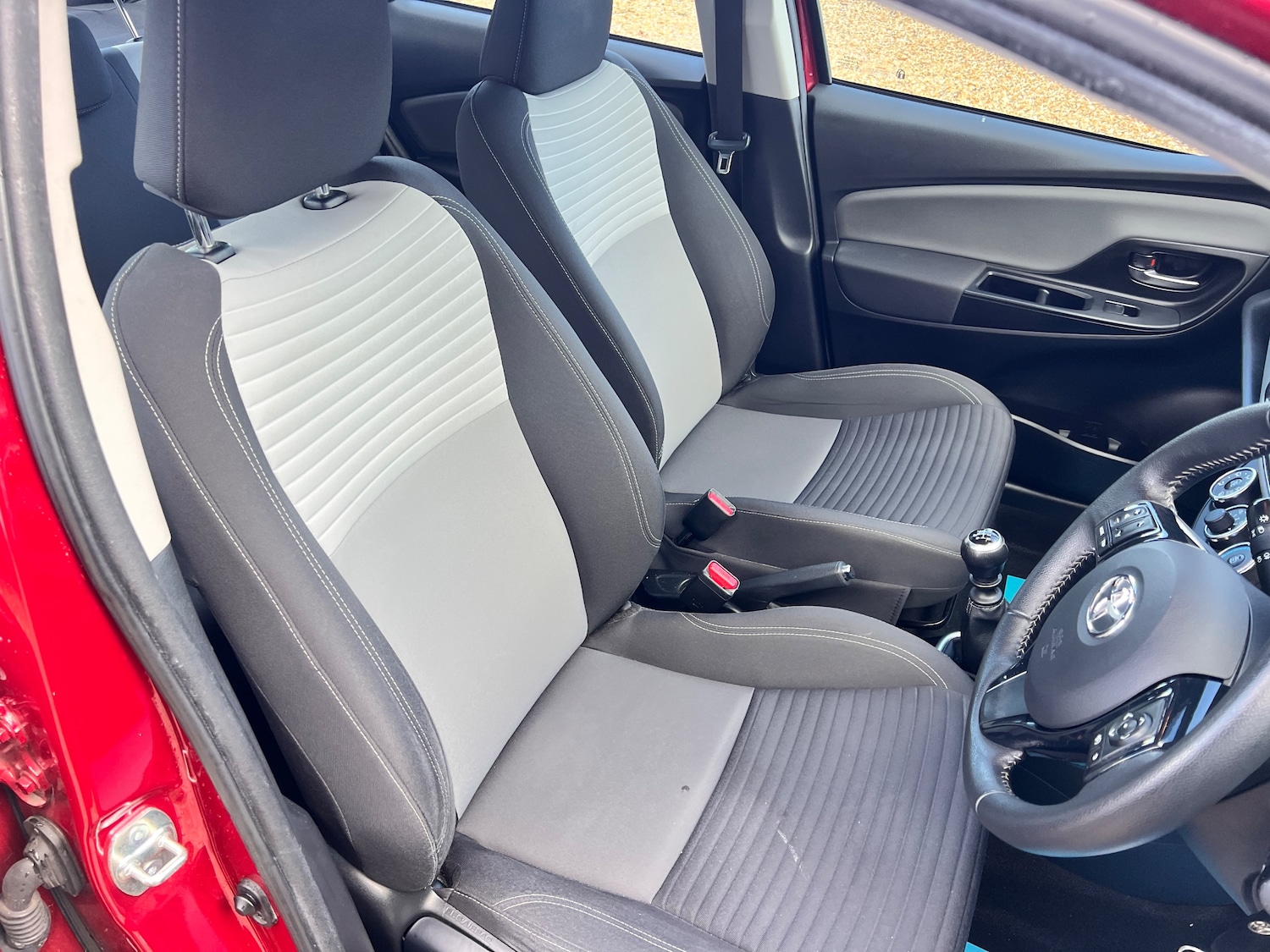 Used Toyota Yaris 2020 for sale - 76783325: Photo 15