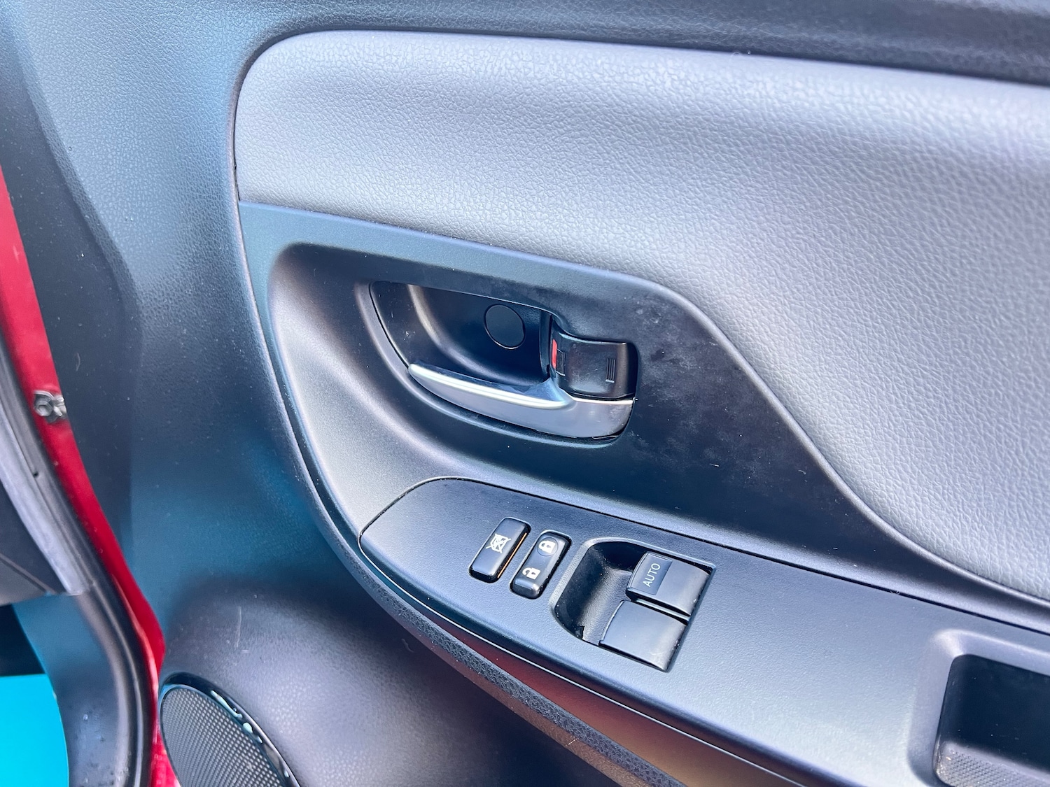 Used Toyota Yaris 2020 for sale - 76783325: Photo 27