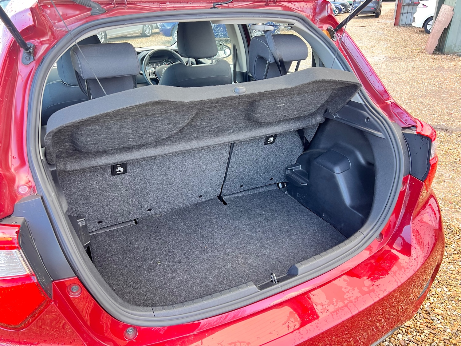 Used Toyota Yaris 2020 for sale - 76783325: Photo 29