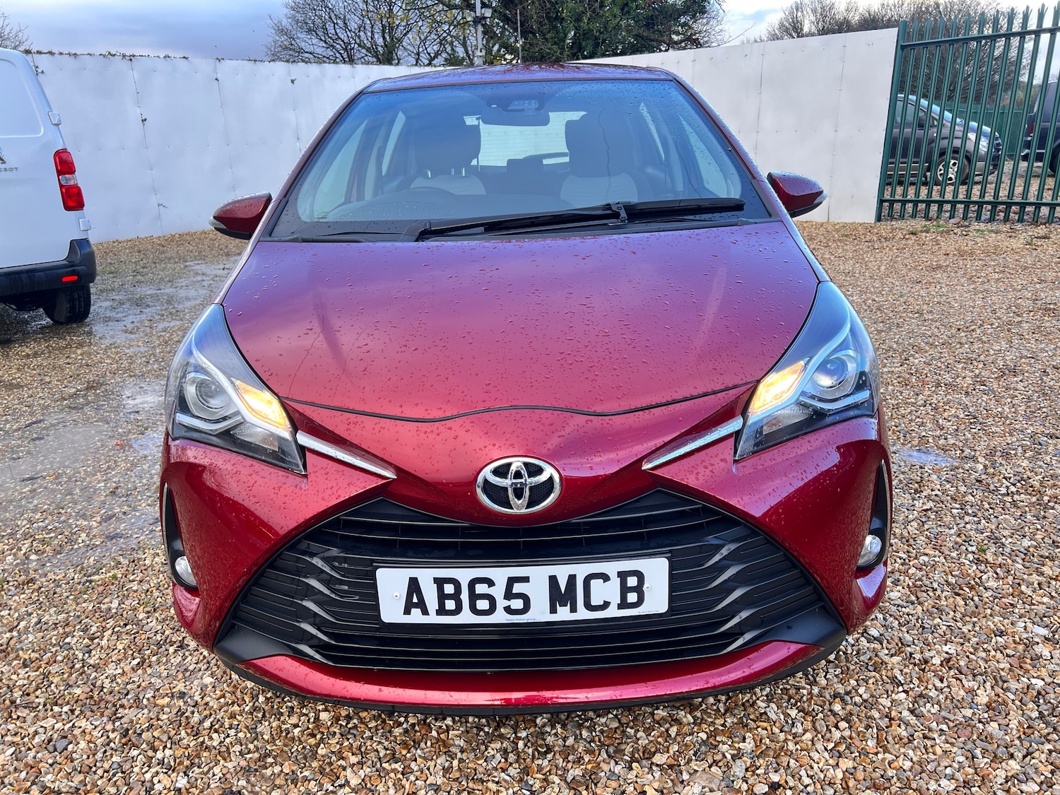 Used Toyota Yaris 2020 for sale - 76783325: Photo 3