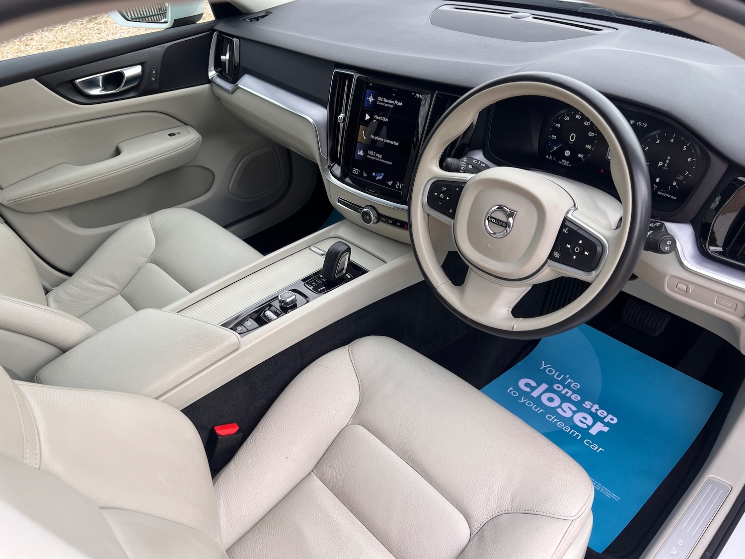 Used Volvo V60 2020 for sale - 76404860: Photo 15