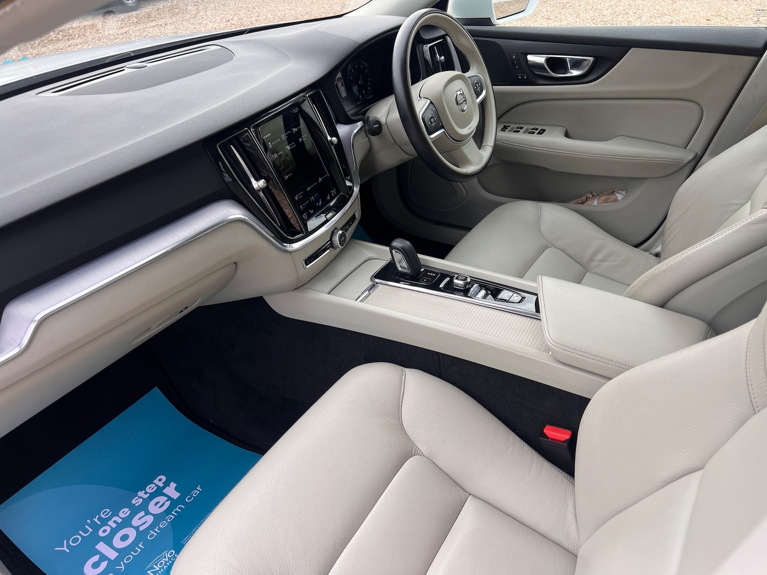 Used Volvo V60 2020 for sale - 76404860: Photo 17