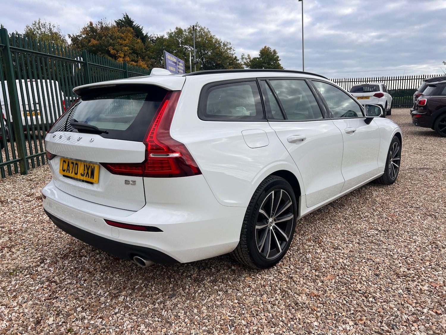 Used Volvo V60 2020 for sale - 76404860: Photo 8