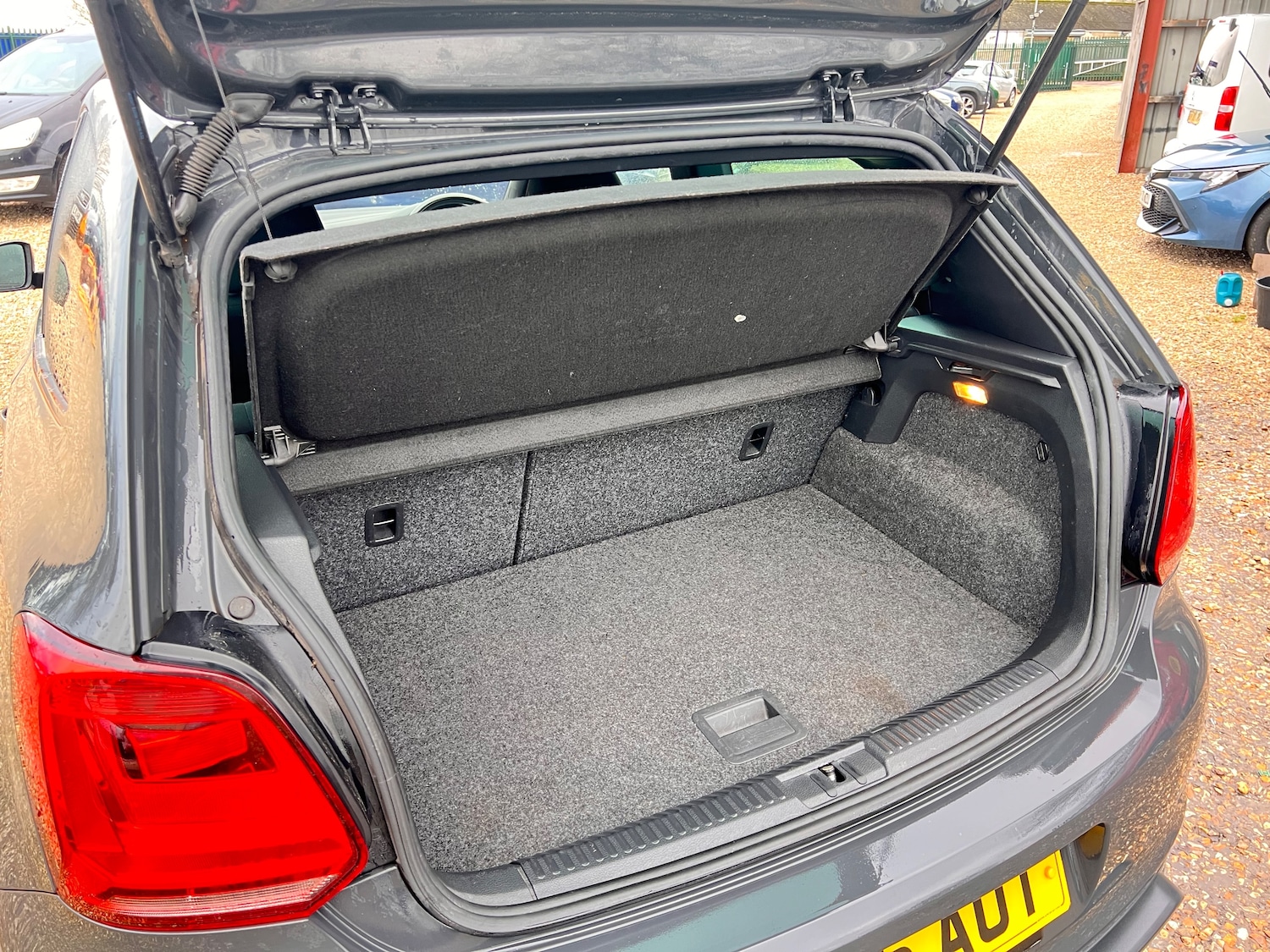 Used Volkswagen Polo 2016 for sale - 76896431: Photo 16