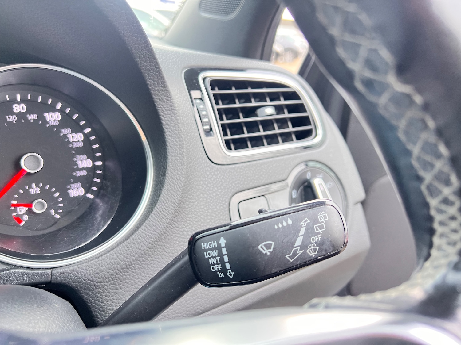 Used Volkswagen Polo 2016 for sale - 76896431: Photo 25