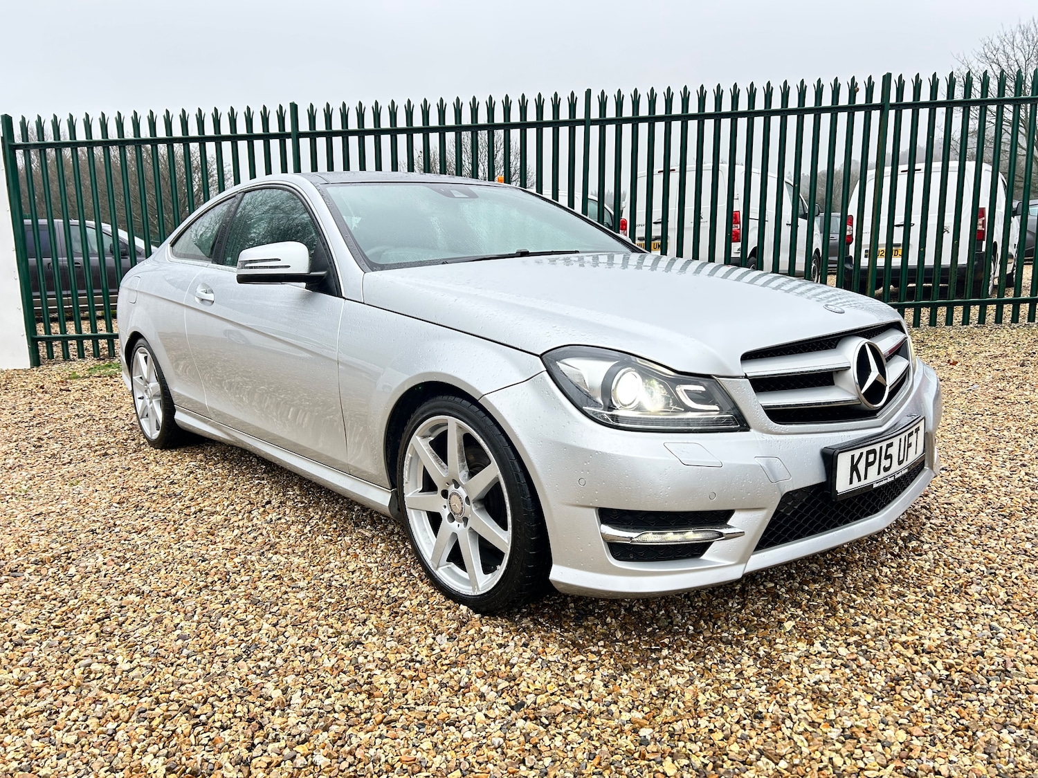Used Mercedes-Benz C Class 2015 for sale - 76972974: Photo 11