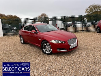 2015 (65) - 2.2d Luxury Saloon 4dr Diesel Auto Euro 5 (s/s) (163 ps)