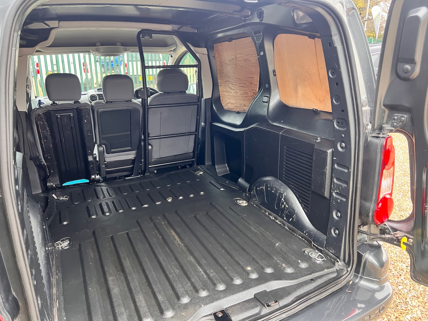 Used Citroen Berlingo 2015 for sale - 76542255: Photo 21