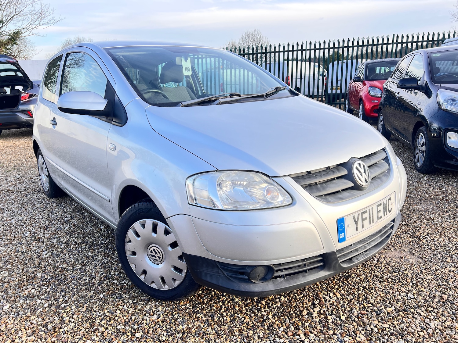 Used Volkswagen Fox 2011 for sale - 76957675: Photo 2