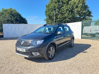 Used Dacia Sandero Stepway 2017 for sale - 79405255: Photo