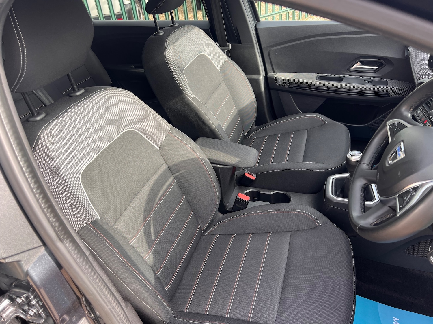 Used Dacia Jogger 2023 for sale - 76404851: Photo 32