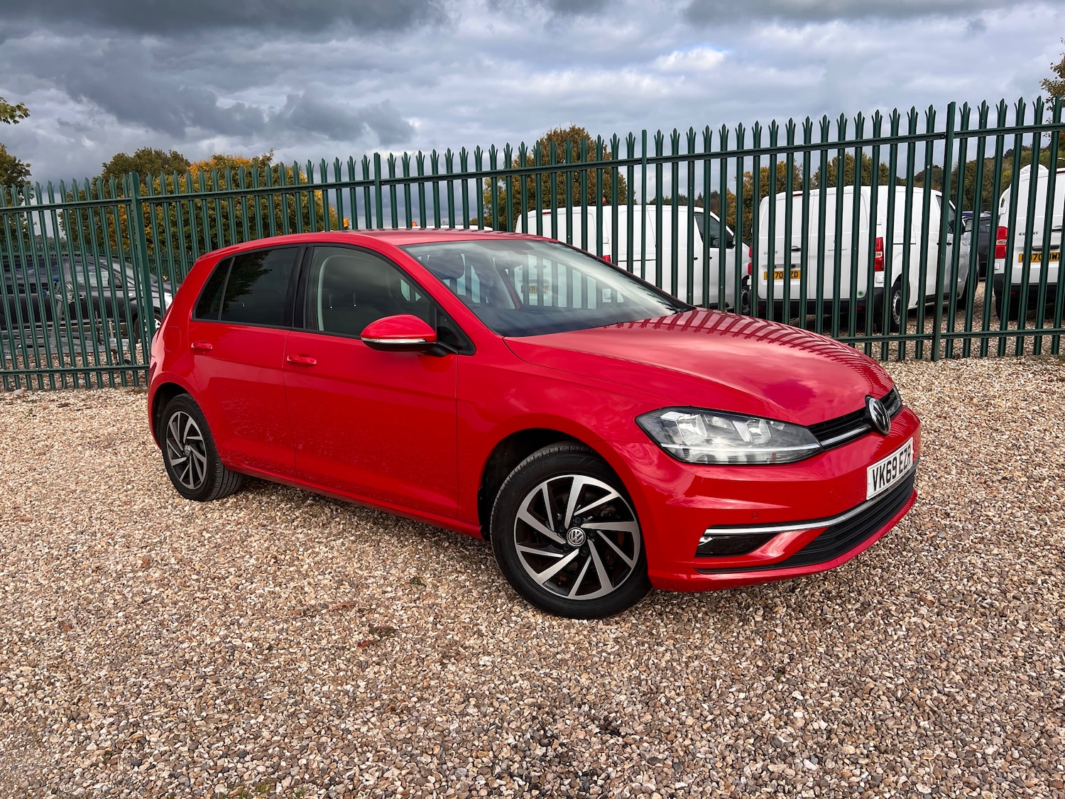 Used Volkswagen Golf 2019 for sale - 76404854: Photo 1