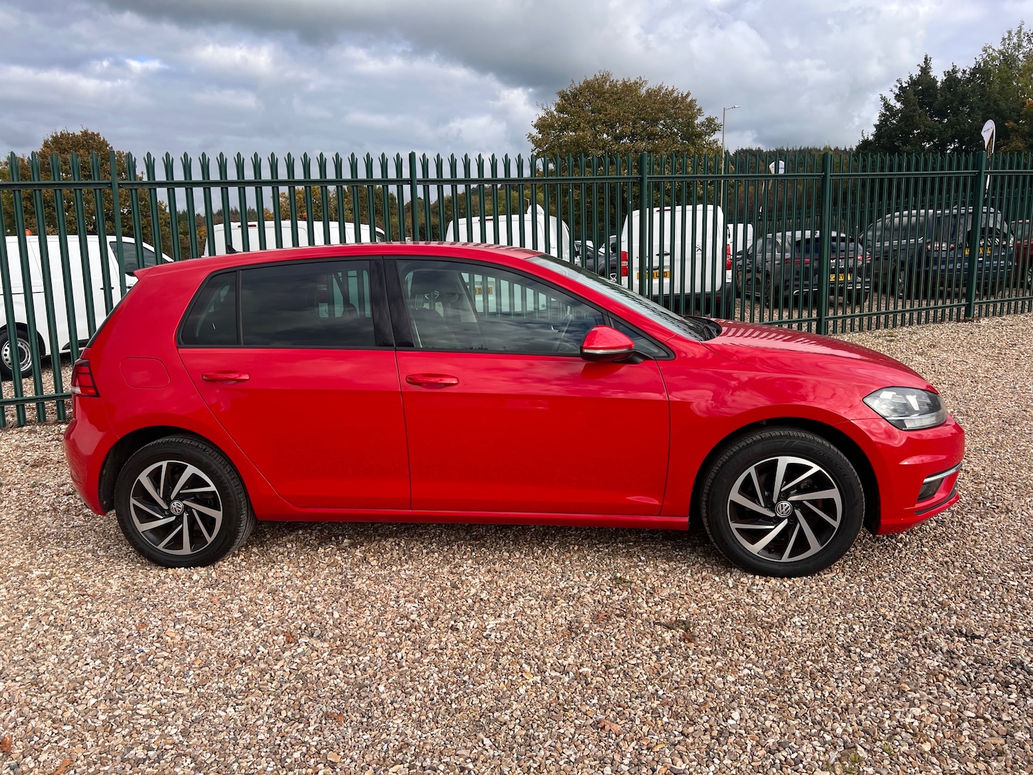 Used Volkswagen Golf 2019 for sale - 76404854: Photo 10