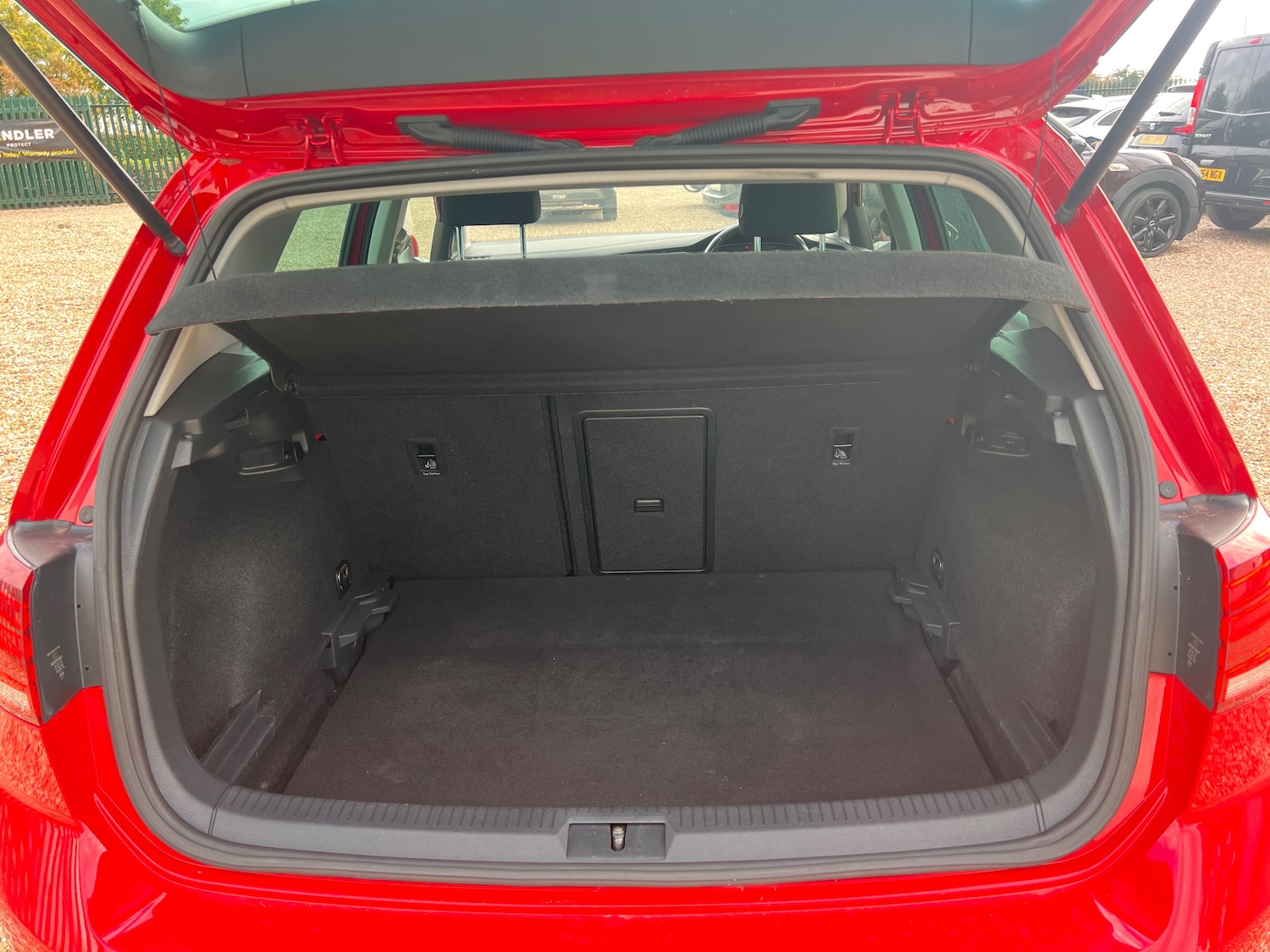 Used Volkswagen Golf 2019 for sale - 76404854: Photo 8