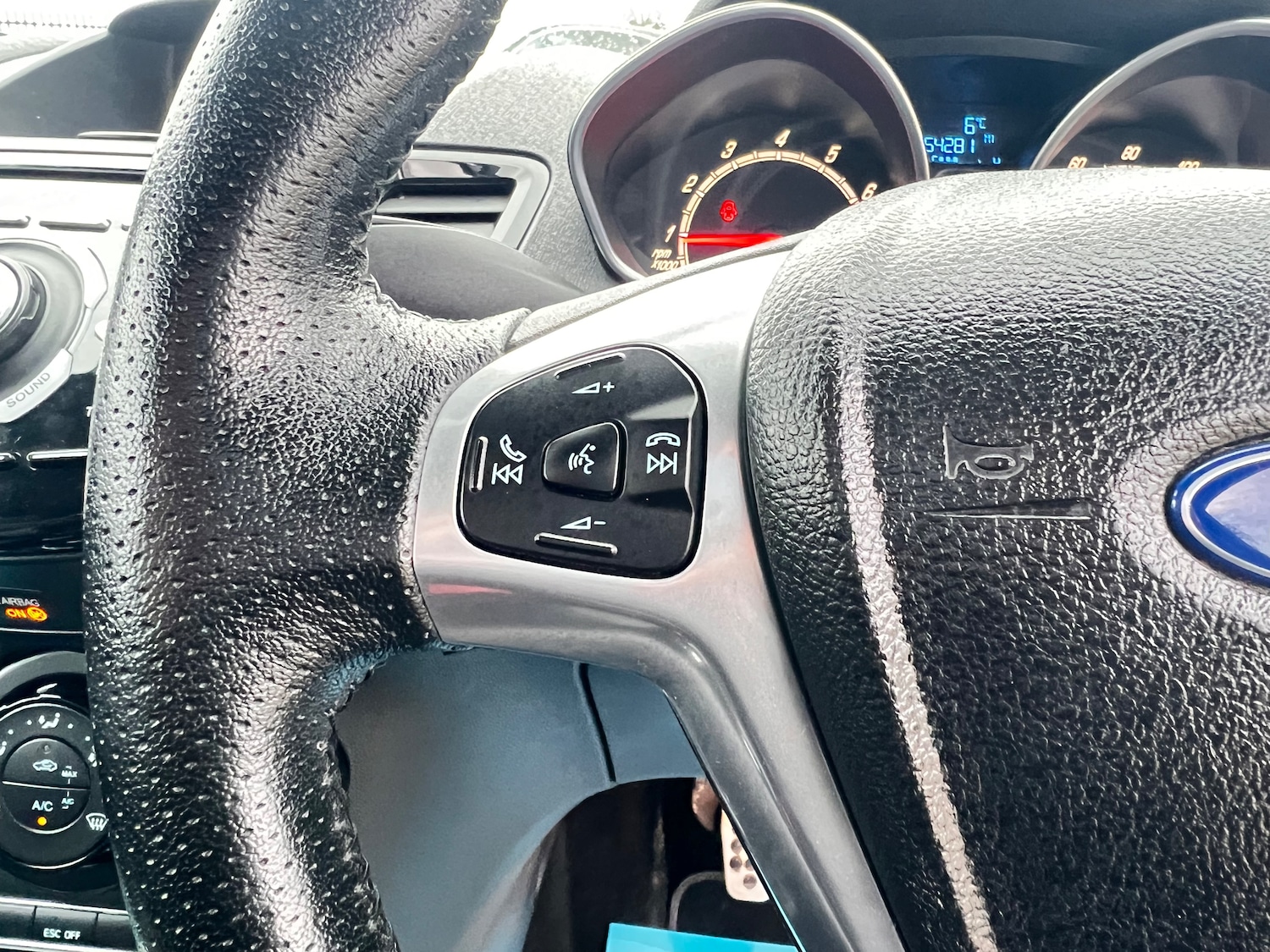 Used Ford Fiesta 2013 for sale - 77297241: Photo 28