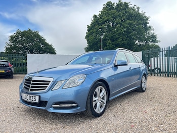 Used Mercedes-Benz E Class 2010 for sale - 78571286: Photo