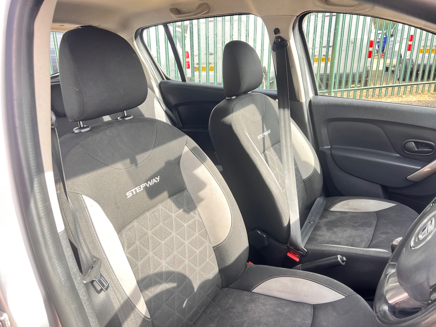 Used Dacia Sandero Stepway 2016 for sale - 77654119: Photo 13