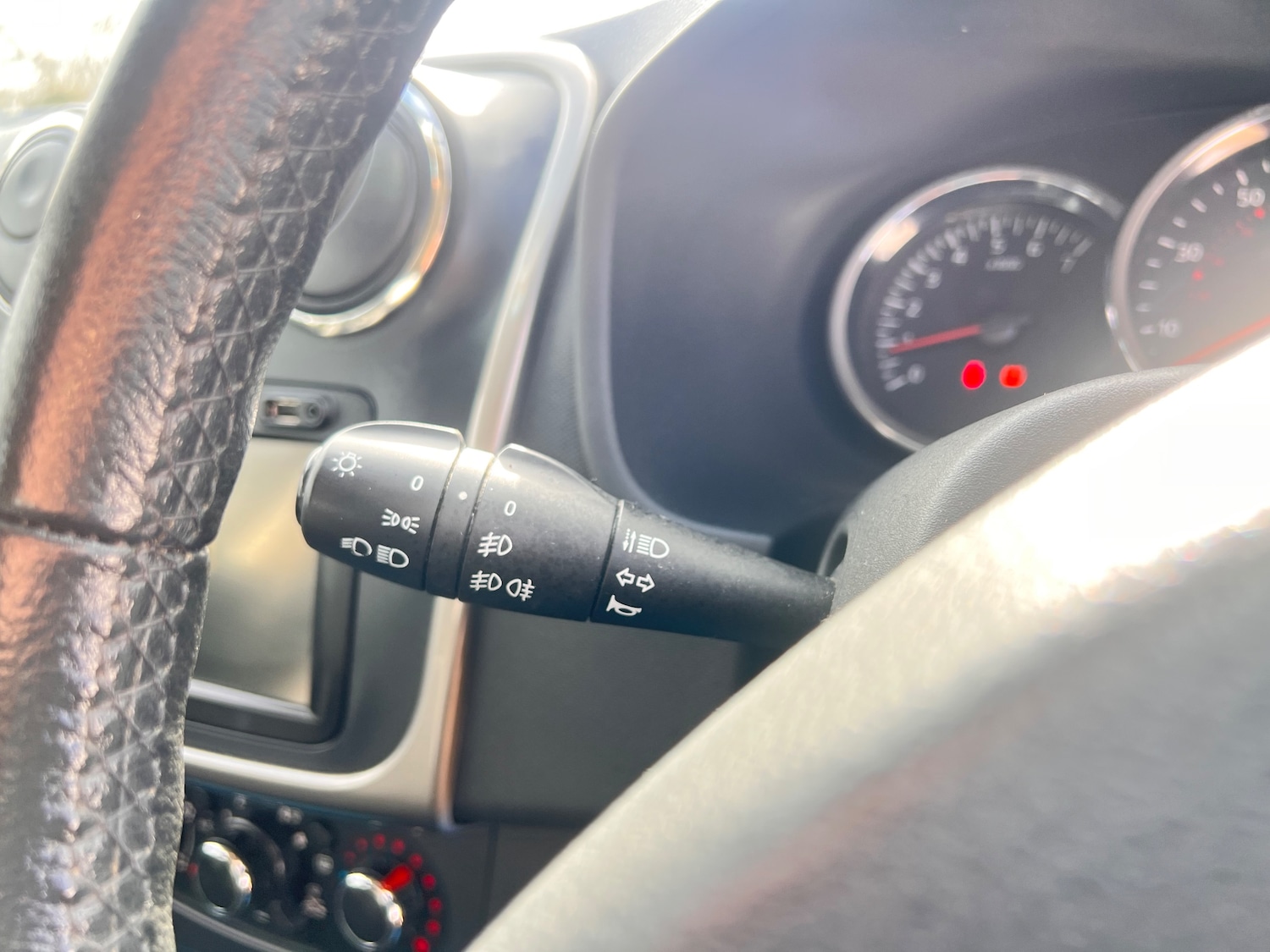 Used Dacia Sandero Stepway 2016 for sale - 77654119: Photo 20