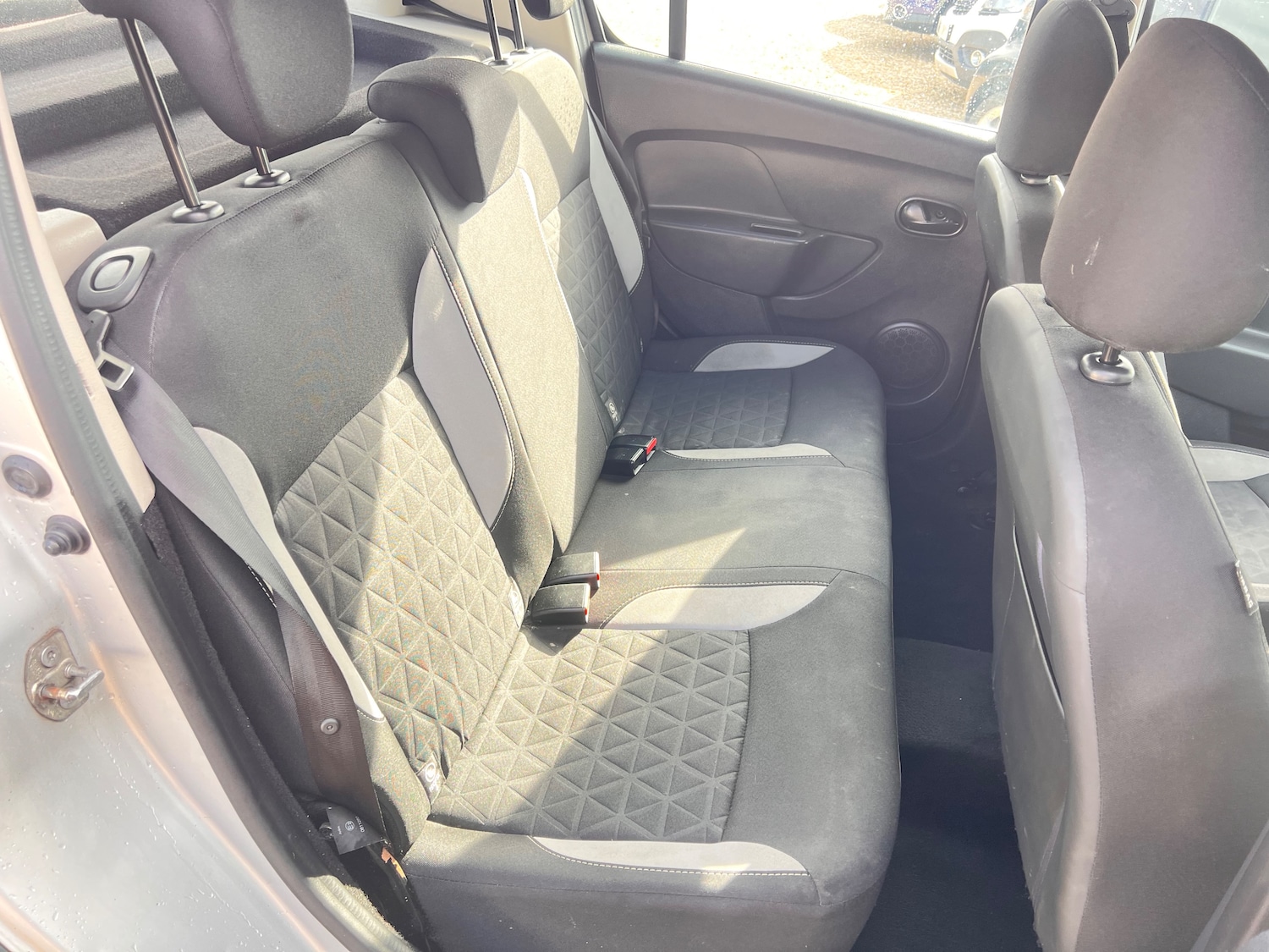 Used Dacia Sandero Stepway 2016 for sale - 77654119: Photo 23