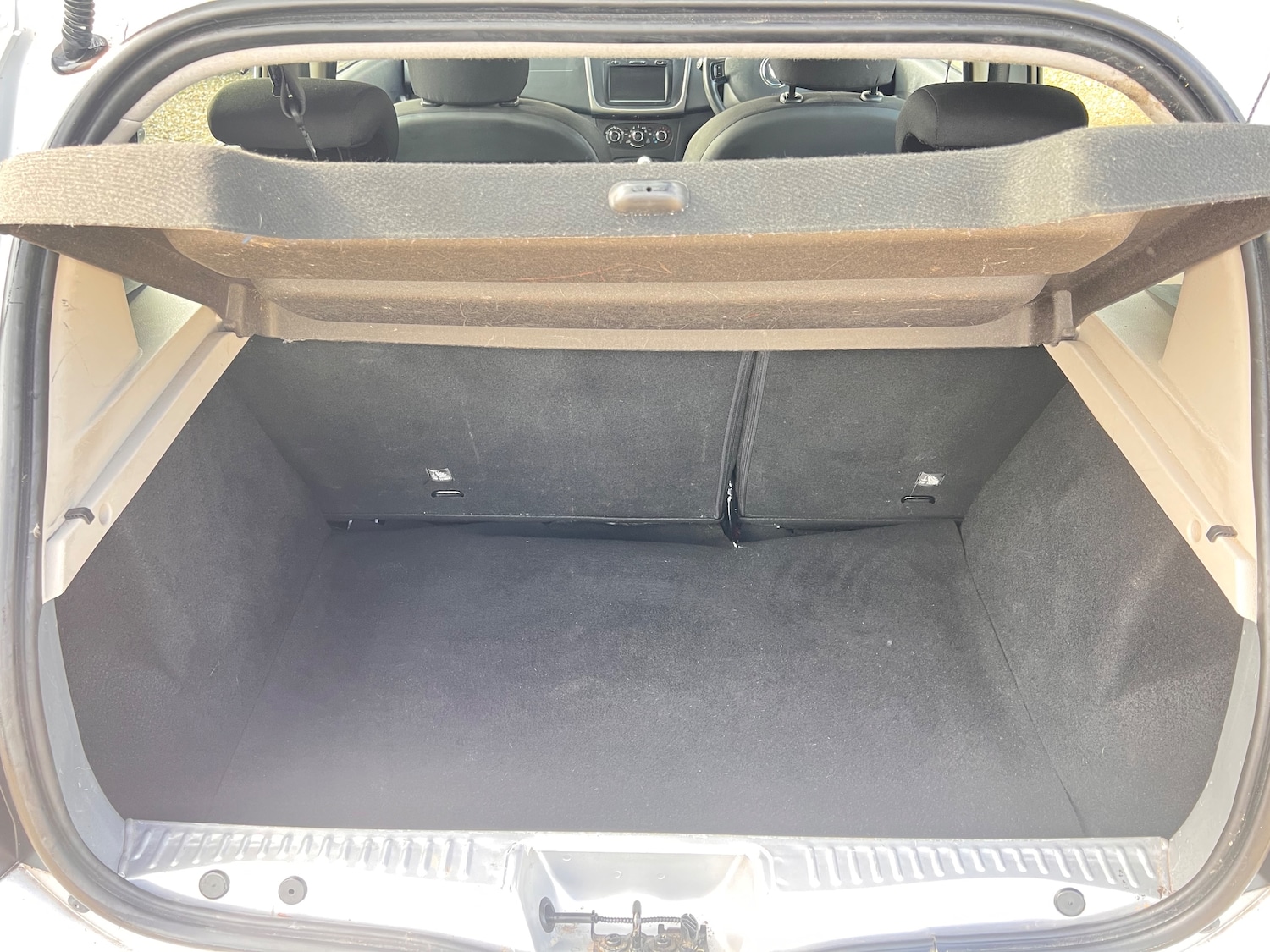 Used Dacia Sandero Stepway 2016 for sale - 77654119: Photo 24