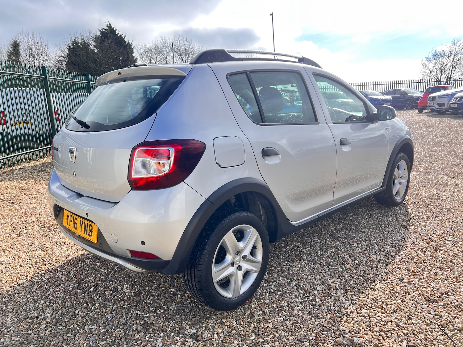 Used Dacia Sandero Stepway 2016 for sale - 77654119: Photo 8