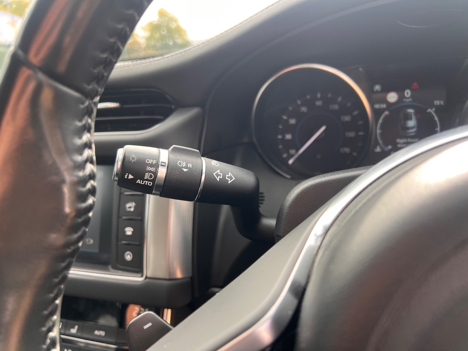 Used Jaguar XF 2018 for sale - 77520101: Photo 25