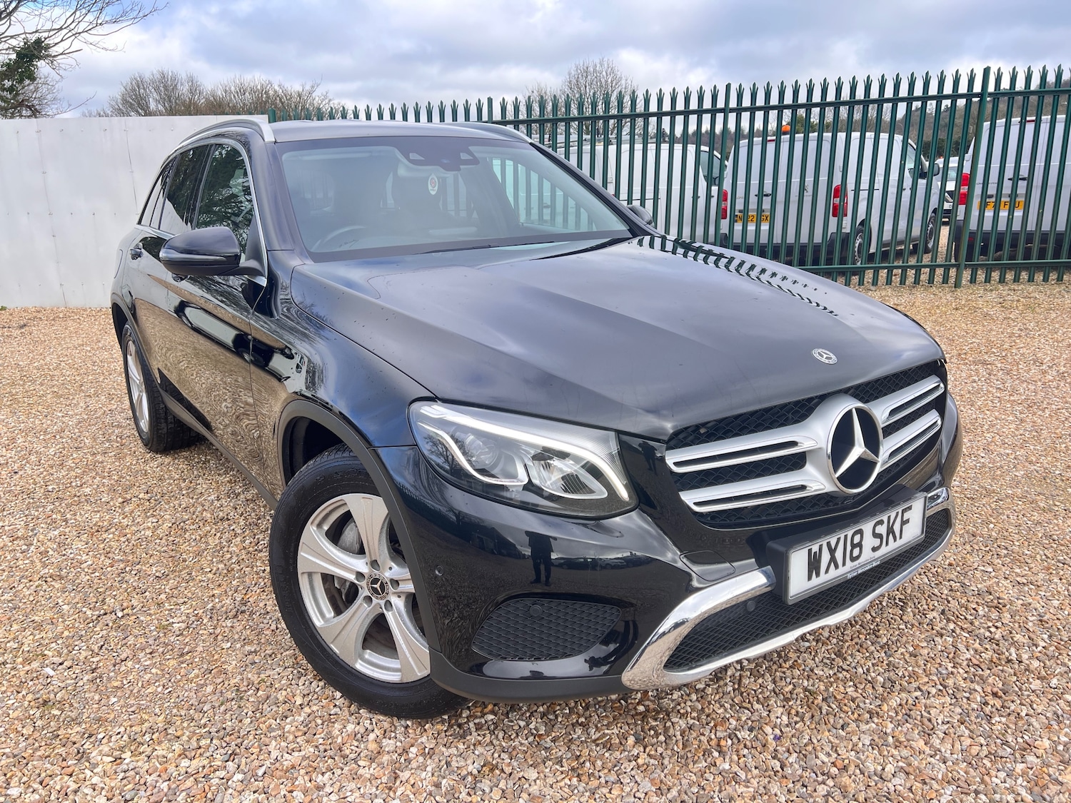 Used Mercedes-Benz GLC 2018 for sale - 77650453: Photo 2
