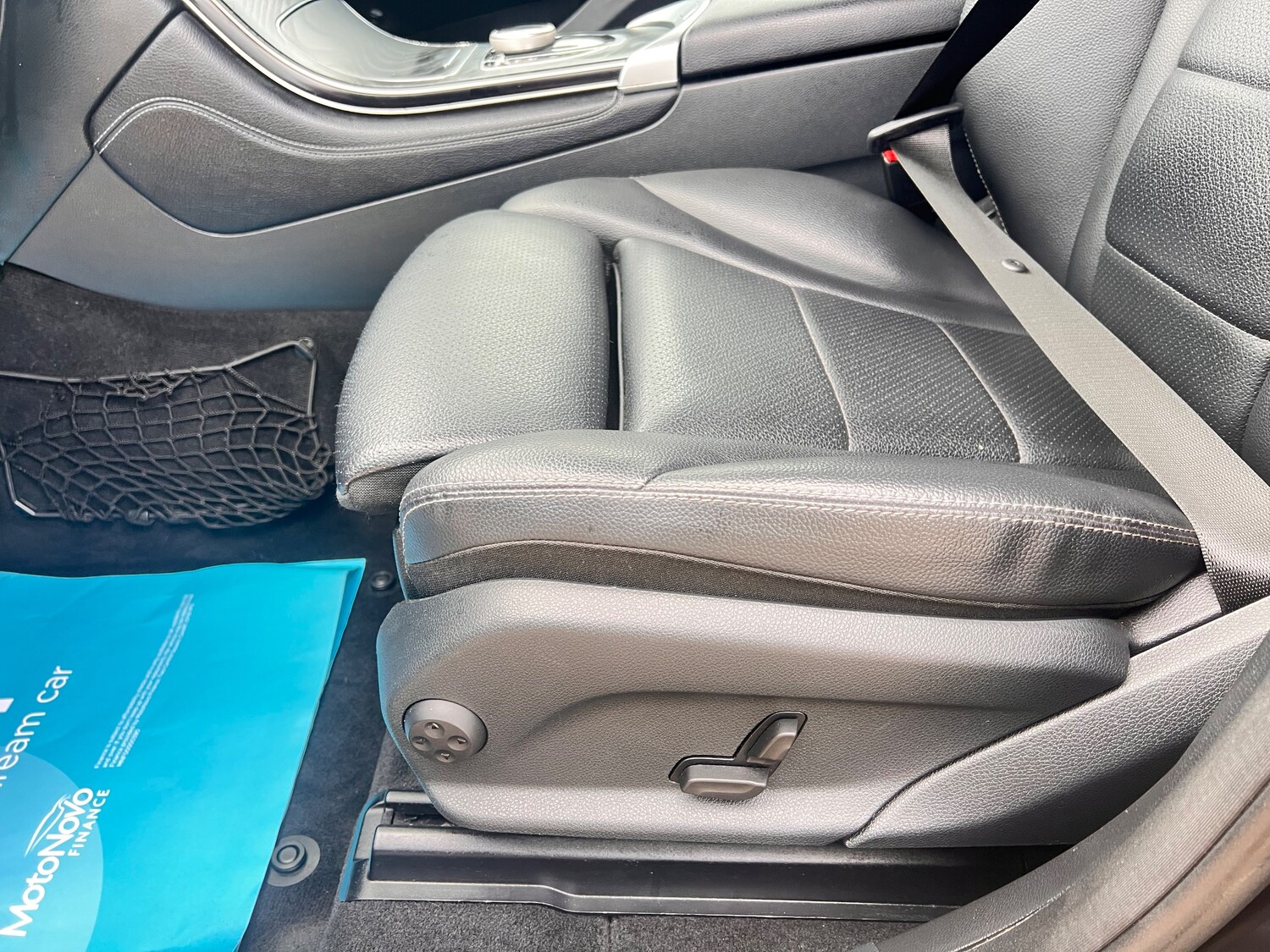 Used Mercedes-Benz GLC 2018 for sale - 77650453: Photo 32